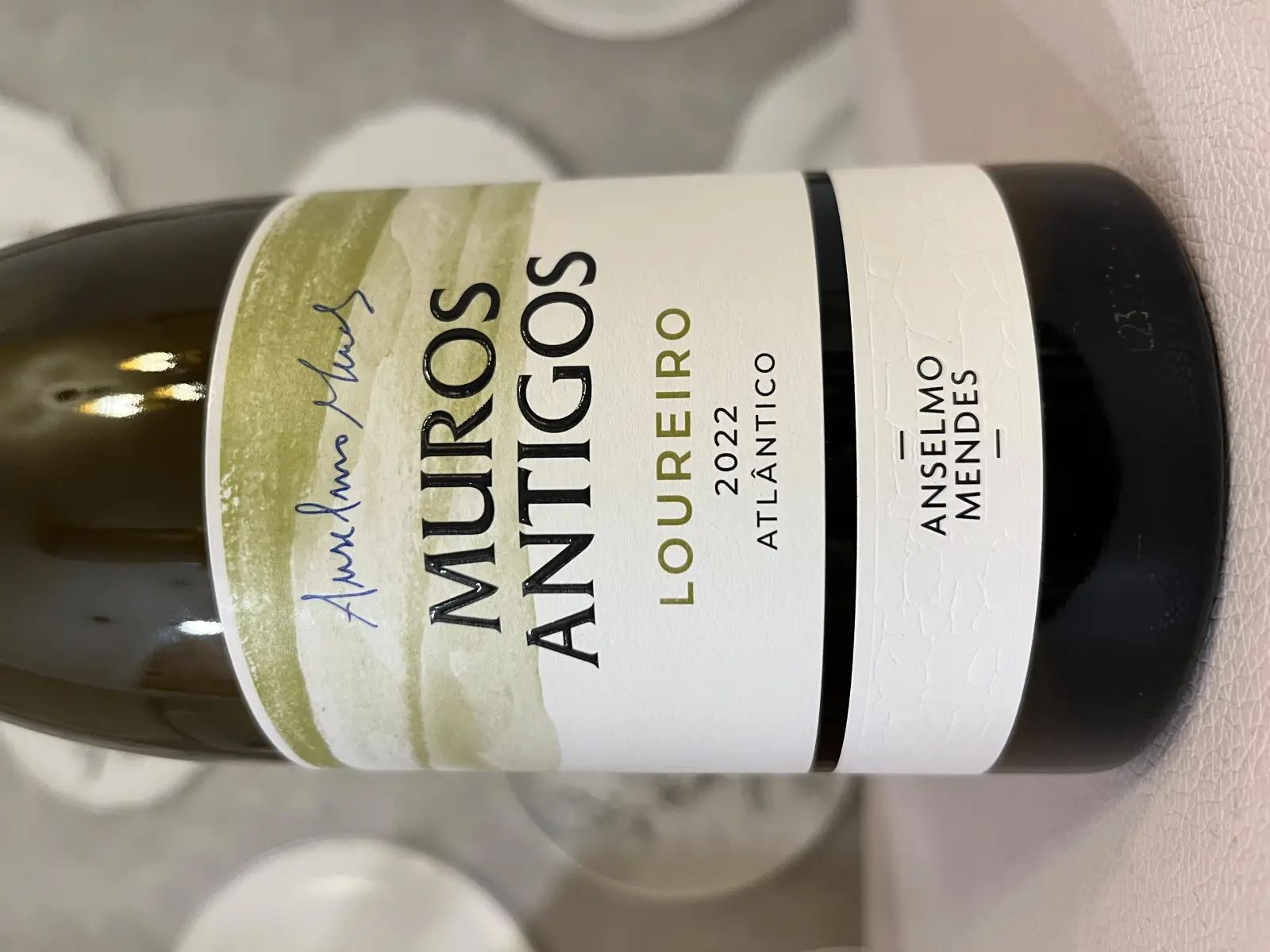 Anselmo Mendes Muros Antigos Loureiro 2022