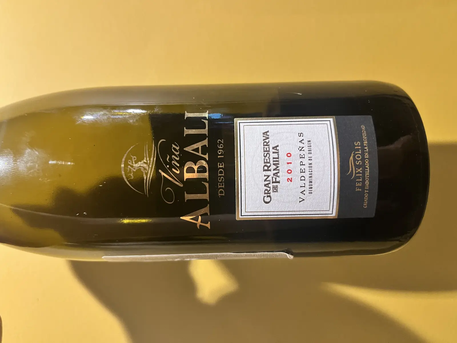 Félix Solís Viña Albali Gran Reserva de Familia 2010