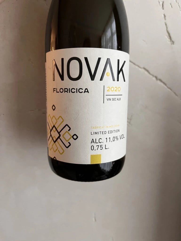 Novak White Label Floricica 2020