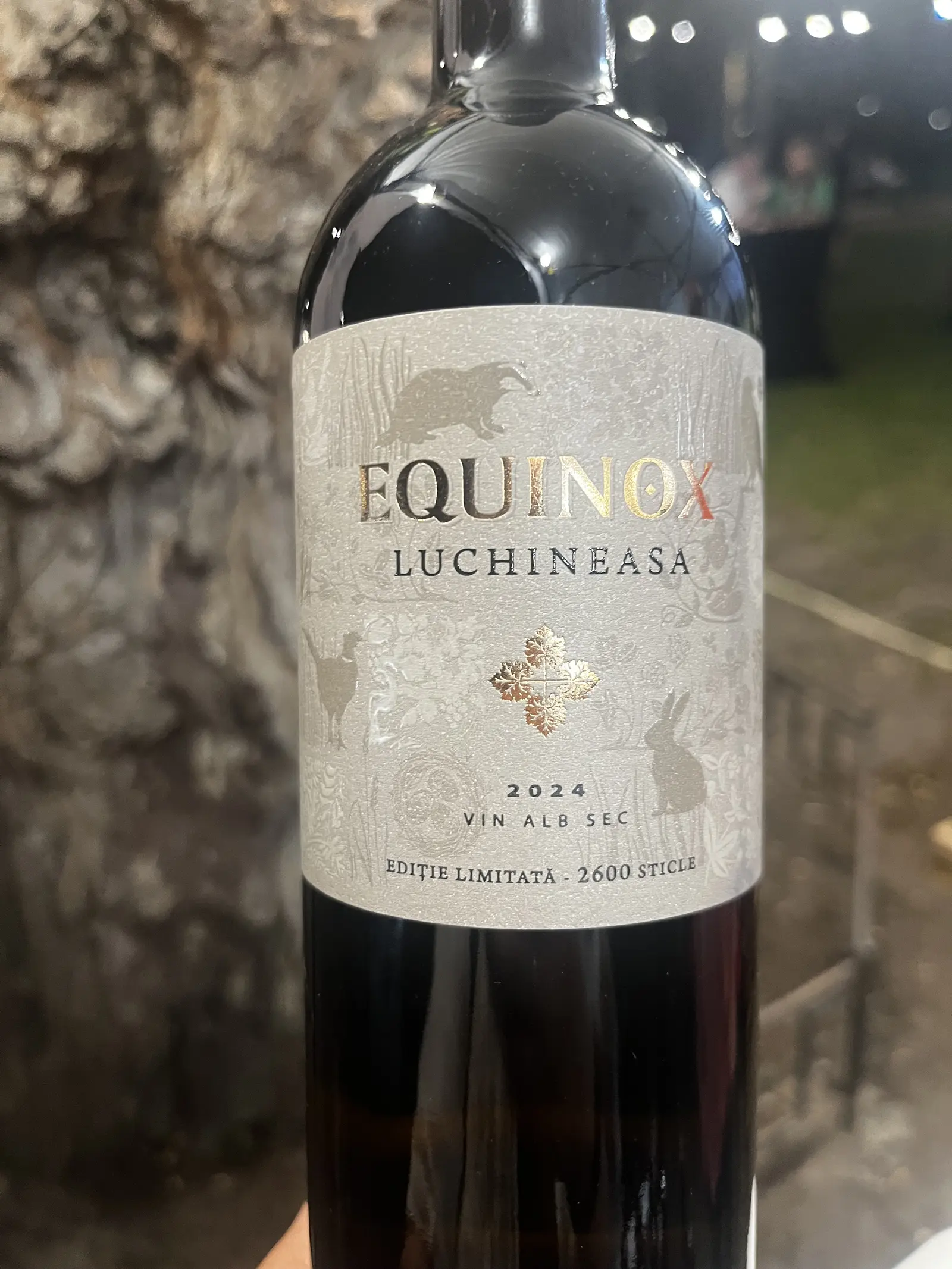 Equinox Luchineasa Alb 2024