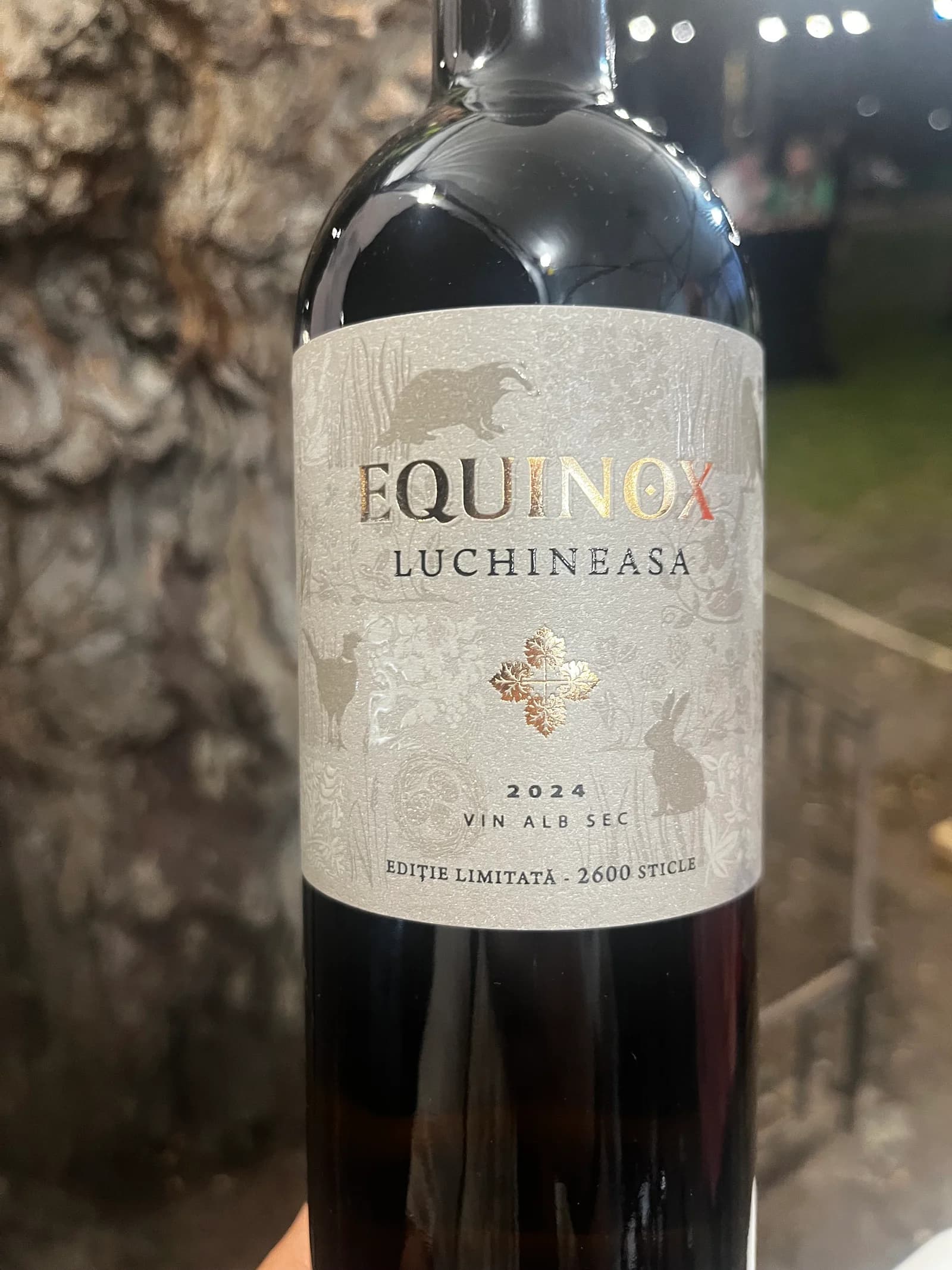 Equinox Luchineasa Alb 2024