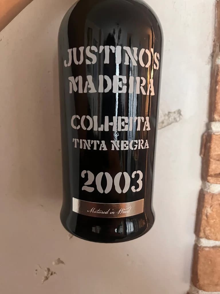 Justino's Madeira Colheita Tinta Negra 2003